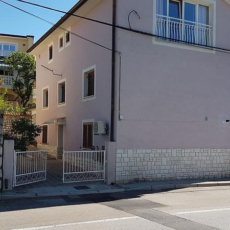 Apartman Sevilya Kostrena Buitenkant foto